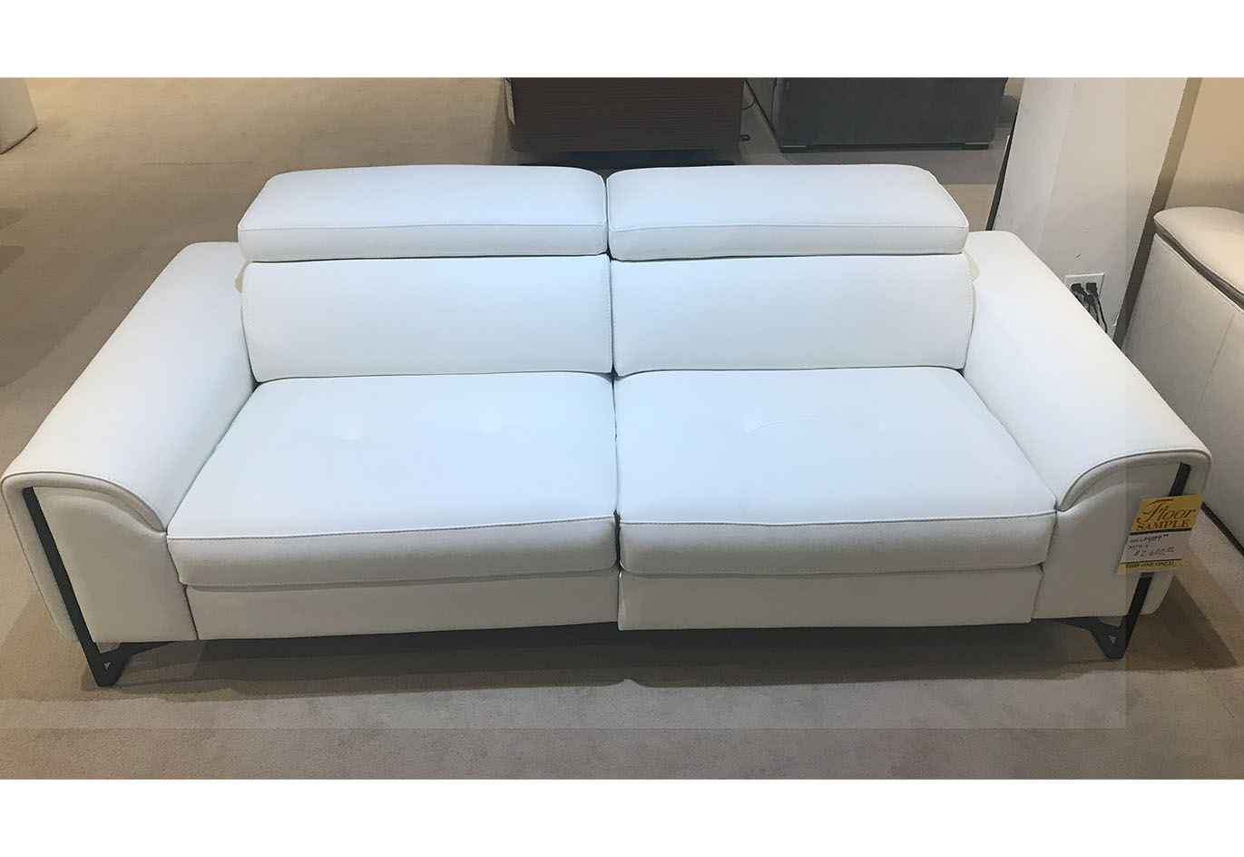 I917 Power Motion White Leather Sofa  INCANTO