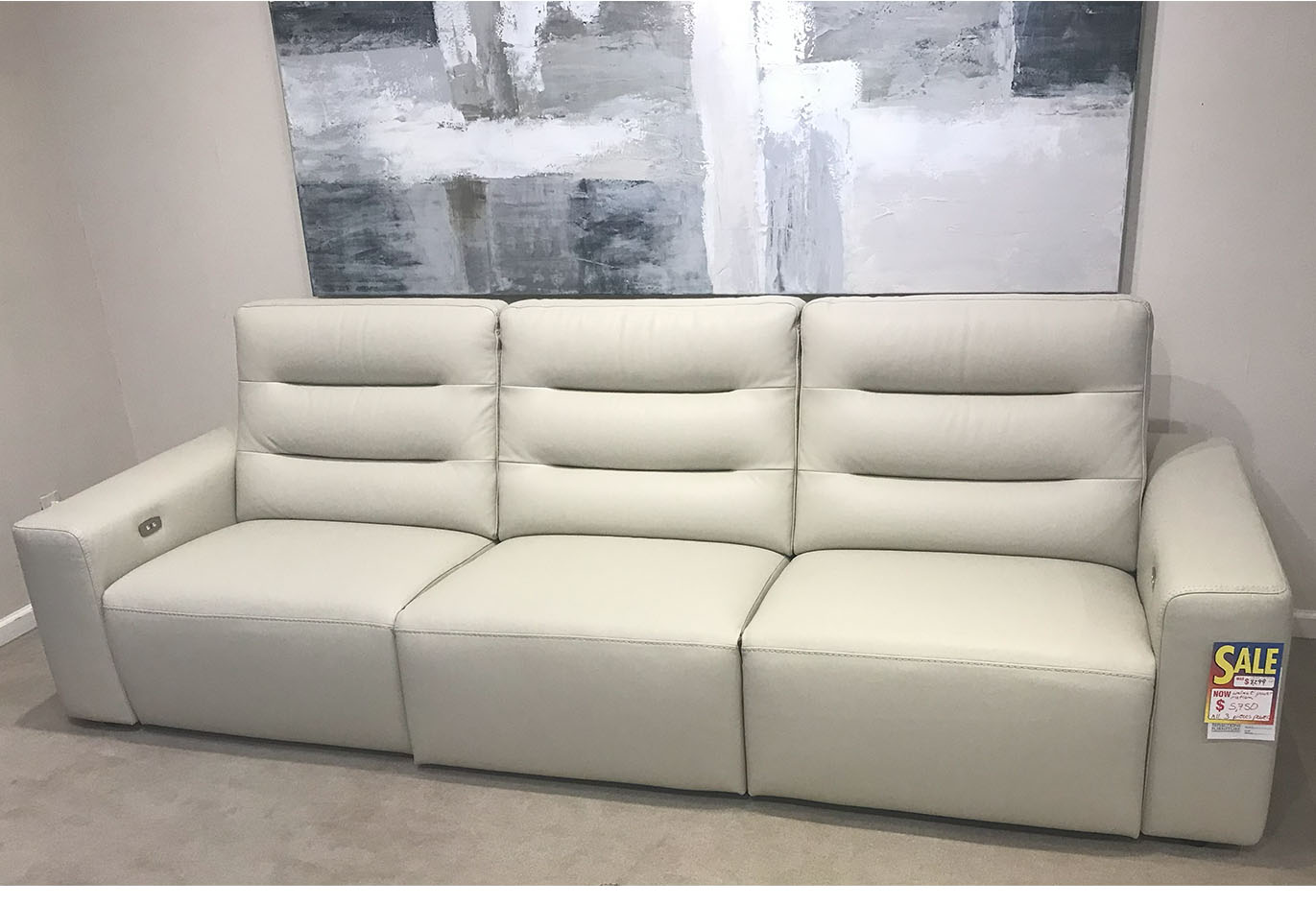 I946 High Back Leather Power Motion Sofa Seats With Power  INCANTO