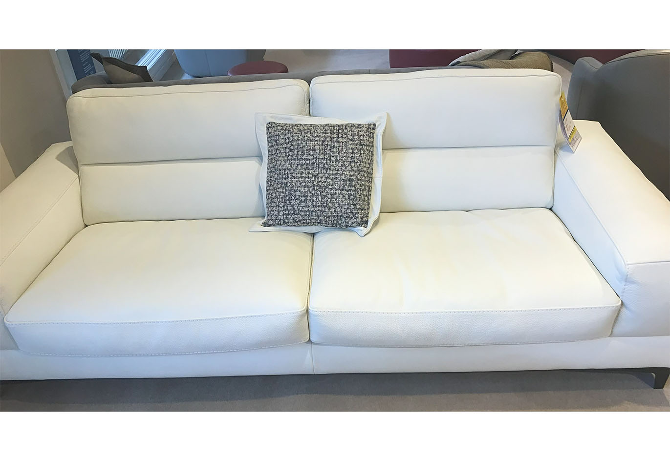 I563 White Leather Sofa  INCANTO