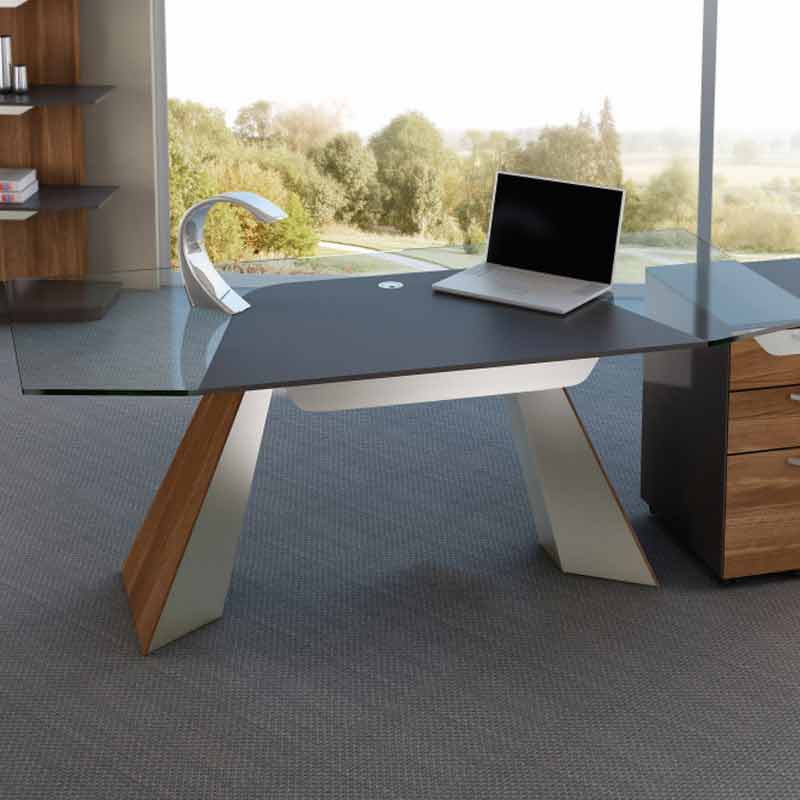 desks
